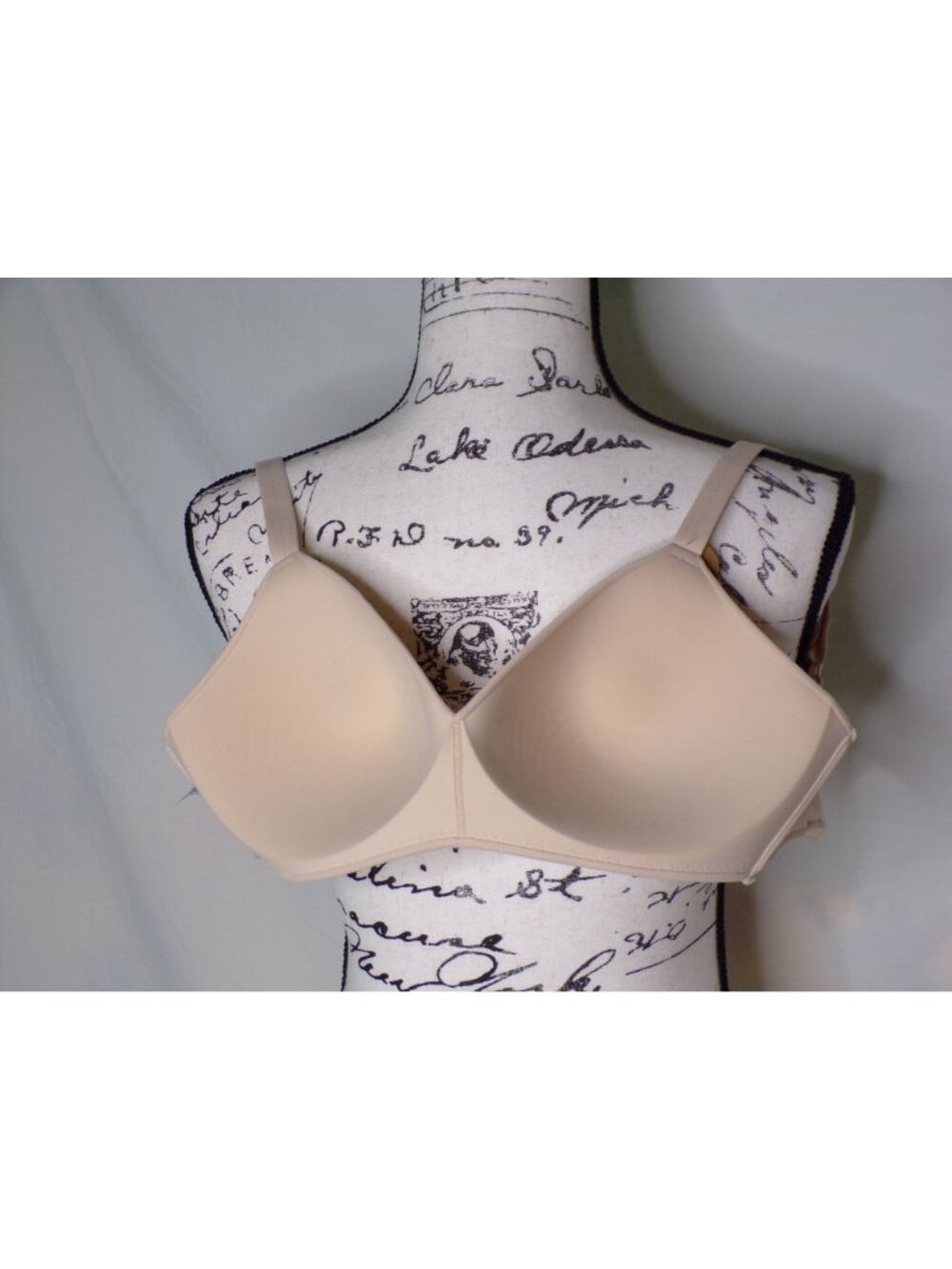 🆕WACOAL How Perfect Seamless Soft Cup Wireless Bra 36DD Beige #852189 - Picture 11 of 11